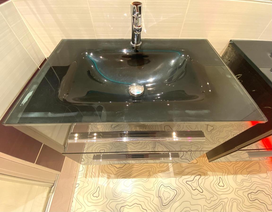 Floydroom'S Pau Chambre Hotes Standing Dans Appartement Partage Proche Chateau Dış mekan fotoğraf